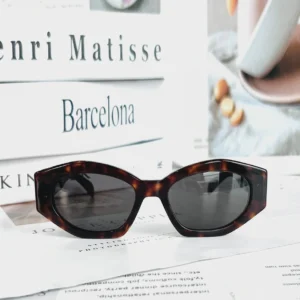 Celine Triomphe 08 Đồi Mồi